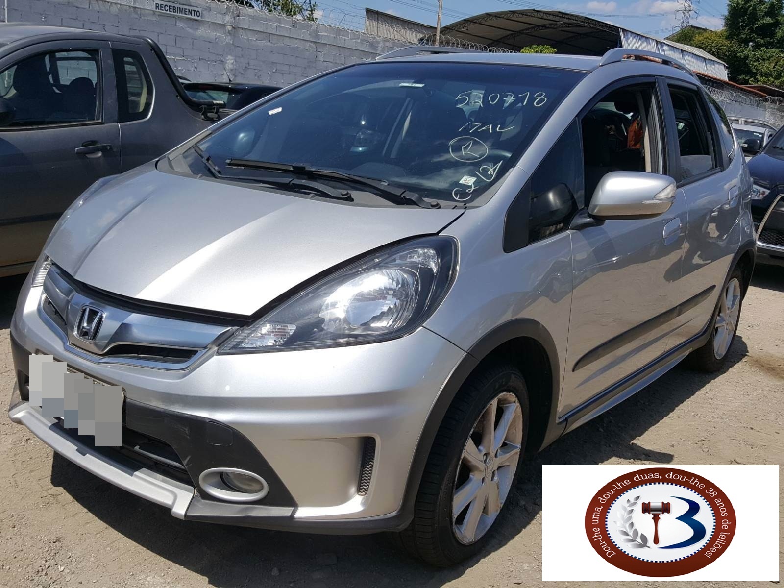 LOTE 001 HONDA FIT TWIST 1.5 16V 2014