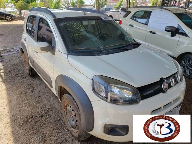 LOTE 035 FIAT UNO WAY 1.0 EVO 2015