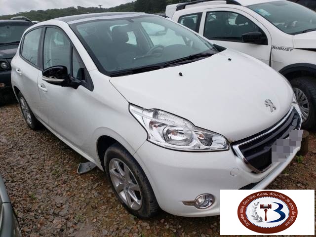 LOTE 012 :PEUGEOT 208 ALLURE 1.6 16V VVT 2016